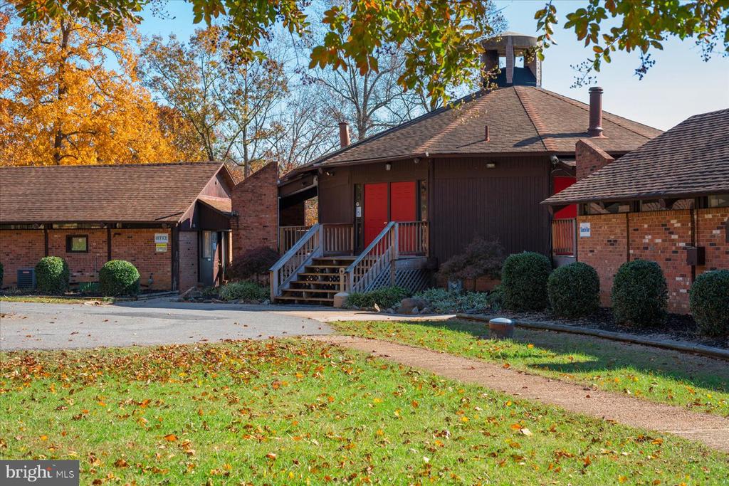 11701 BERRY LN, SPOTSYLVANIA, Virginia 22551, 3 Bedrooms Bedrooms, ,2 BathroomsBathrooms,Residential,11701 BERRY LN,VASP2034636 MLS # VASP2034636