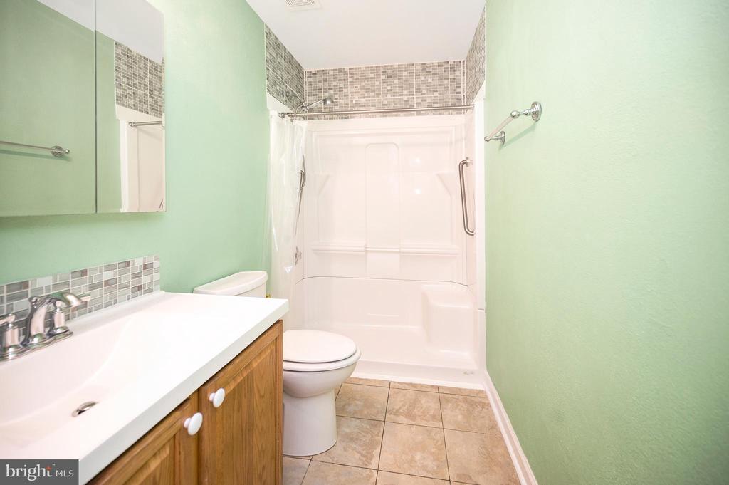117 SAYLERS CREEK RD, LOCUST GROVE, Virginia 22508, 3 Bedrooms Bedrooms, ,2 BathroomsBathrooms,Residential,117 SAYLERS CREEK RD,VAOR2010154 MLS # VAOR2010154