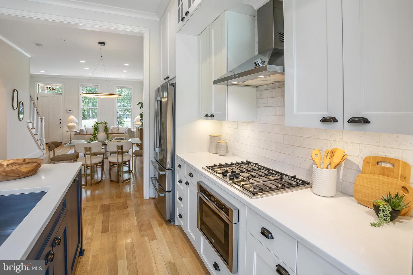 420 13TH ST SE, WASHINGTON, District Of Columbia 20003, 3 Bedrooms Bedrooms, ,4 BathroomsBathrooms,Residential,For sale,420 13TH ST SE,DCDC2210062 MLS # DCDC2210062
