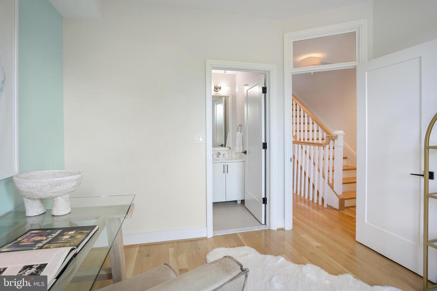 420 13TH ST SE, WASHINGTON, District Of Columbia 20003, 3 Bedrooms Bedrooms, ,4 BathroomsBathrooms,Residential,For sale,420 13TH ST SE,DCDC2210062 MLS # DCDC2210062