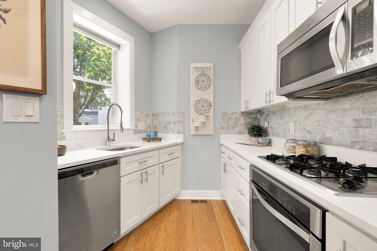 1353 MARYLAND AVE NE, WASHINGTON, District Of Columbia 20002, 3 Bedrooms Bedrooms, ,2 BathroomsBathrooms,Residential,For sale,1353 MARYLAND AVE NE,DCDC2210066 MLS # DCDC2210066