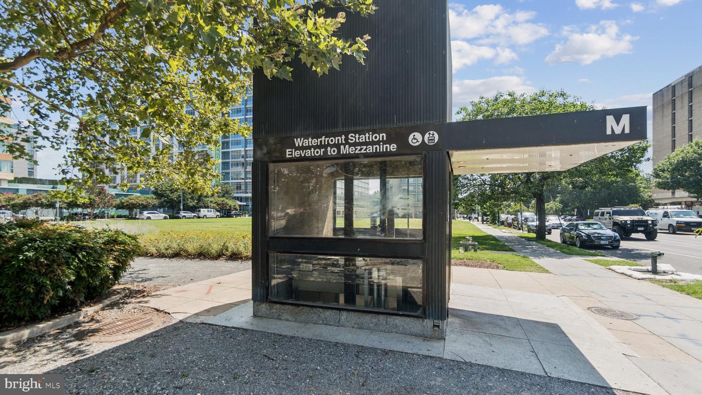 300 M ST SW #N315, WASHINGTON, District Of Columbia 20024, 2 Bedrooms Bedrooms, ,1 BathroomBathrooms,Residential,For sale,300 M ST SW #N315,DCDC2210080 MLS # DCDC2210080