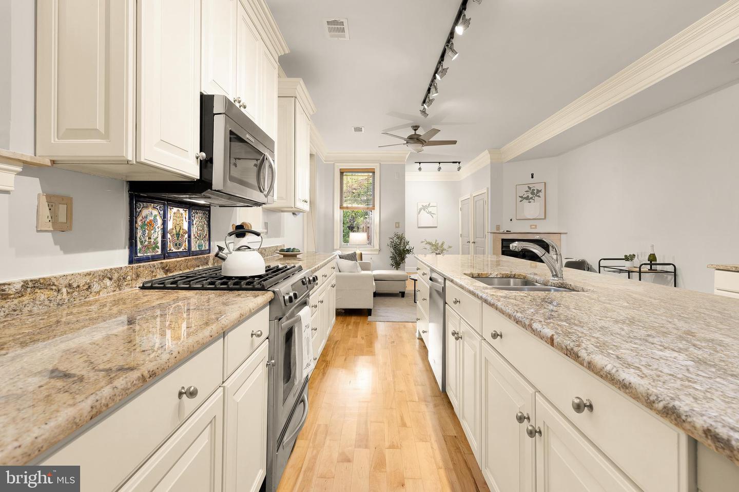516 K ST NE, WASHINGTON, District Of Columbia 20002, 3 Bedrooms Bedrooms, ,2 BathroomsBathrooms,Residential,For sale,516 K ST NE,DCDC2210100 MLS # DCDC2210100
