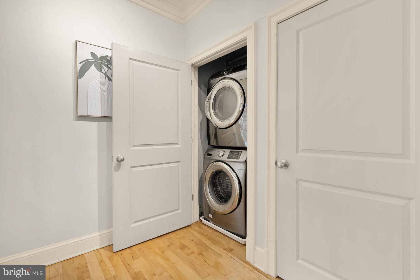 516 K ST NE, WASHINGTON, District Of Columbia 20002, 3 Bedrooms Bedrooms, ,2 BathroomsBathrooms,Residential,For sale,516 K ST NE,DCDC2210100 MLS # DCDC2210100