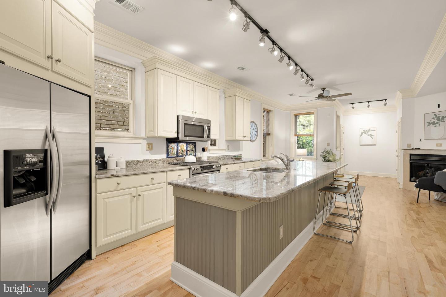 516 K ST NE, WASHINGTON, District Of Columbia 20002, 3 Bedrooms Bedrooms, ,2 BathroomsBathrooms,Residential,For sale,516 K ST NE,DCDC2210100 MLS # DCDC2210100
