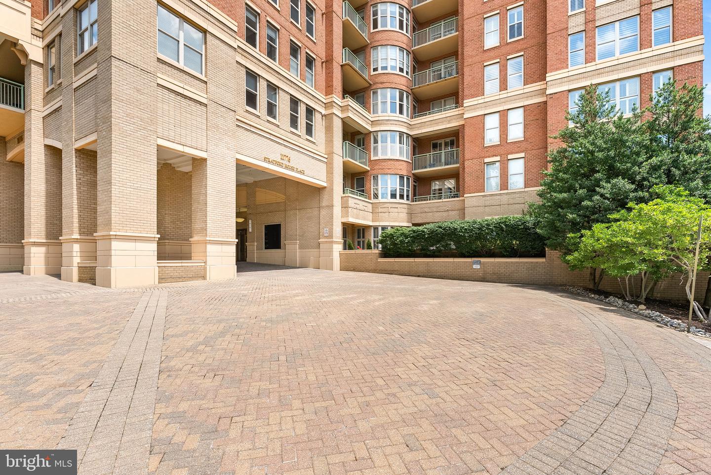 11776 STRATFORD HOUSE PL #304, RESTON, Virginia 20190, 2 Bedrooms Bedrooms, ,2 BathroomsBathrooms,Residential,For sale,11776 STRATFORD HOUSE PL #304,VAFX2255194 MLS # VAFX2255194
