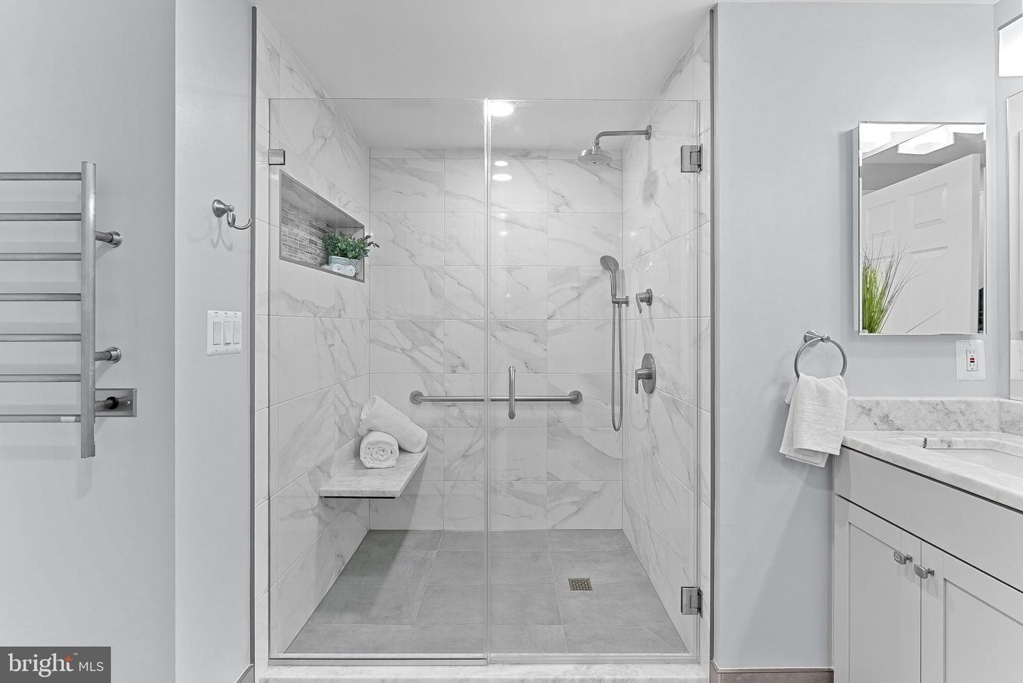 11776 STRATFORD HOUSE PL #304, RESTON, Virginia 20190, 2 Bedrooms Bedrooms, ,2 BathroomsBathrooms,Residential,For sale,11776 STRATFORD HOUSE PL #304,VAFX2255194 MLS # VAFX2255194