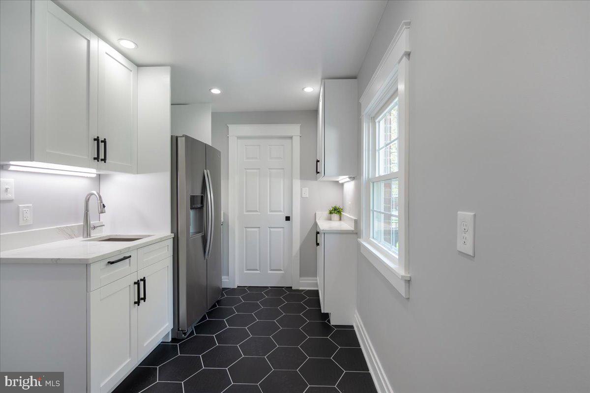 4122 FERRY LANDING RD, ALEXANDRIA, Virginia 22309, 5 Bedrooms Bedrooms, ,5 BathroomsBathrooms,Residential,For sale,4122 FERRY LANDING RD,VAFX2255220 MLS # VAFX2255220