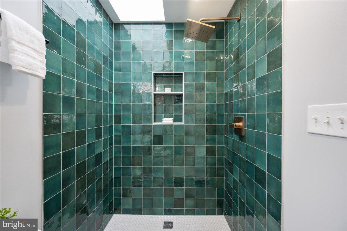 4122 FERRY LANDING RD, ALEXANDRIA, Virginia 22309, 5 Bedrooms Bedrooms, ,5 BathroomsBathrooms,Residential,For sale,4122 FERRY LANDING RD,VAFX2255220 MLS # VAFX2255220