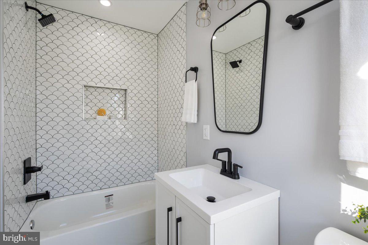 4122 FERRY LANDING RD, ALEXANDRIA, Virginia 22309, 5 Bedrooms Bedrooms, ,5 BathroomsBathrooms,Residential,For sale,4122 FERRY LANDING RD,VAFX2255220 MLS # VAFX2255220