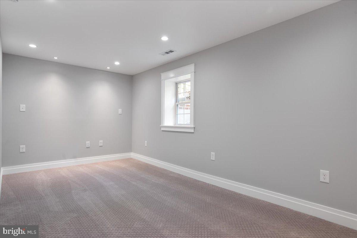 4122 FERRY LANDING RD, ALEXANDRIA, Virginia 22309, 5 Bedrooms Bedrooms, ,5 BathroomsBathrooms,Residential,For sale,4122 FERRY LANDING RD,VAFX2255220 MLS # VAFX2255220