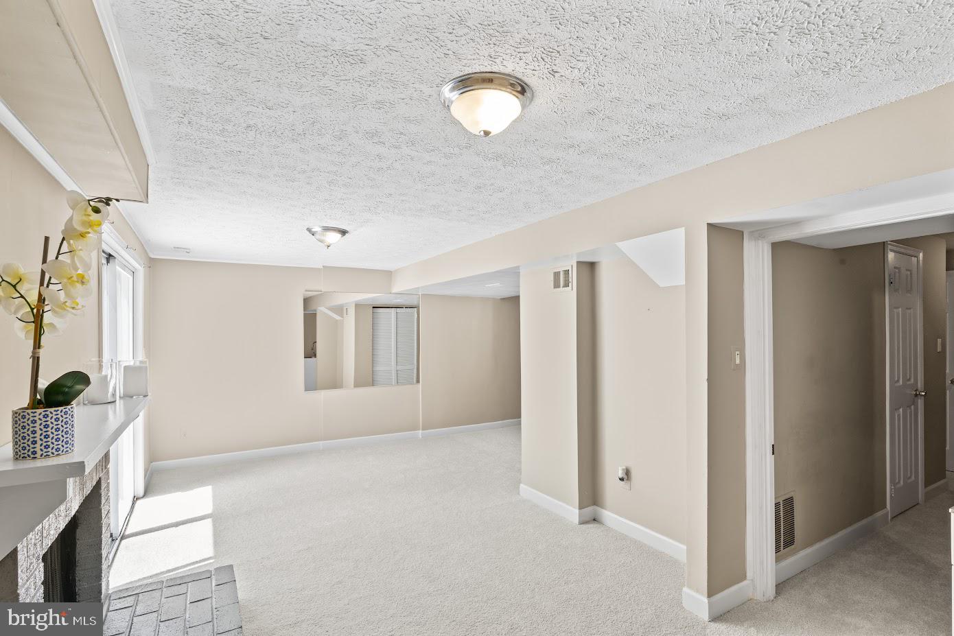 1008 TEMPLE CT, STERLING, Virginia 20164, 3 Bedrooms Bedrooms, ,2 BathroomsBathrooms,Residential,For sale,1008 TEMPLE CT,VALO2102014 MLS # VALO2102014