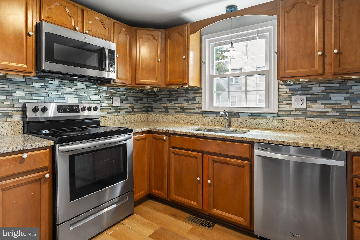 1008 TEMPLE CT, STERLING, Virginia 20164, 3 Bedrooms Bedrooms, ,2 BathroomsBathrooms,Residential,For sale,1008 TEMPLE CT,VALO2102014 MLS # VALO2102014