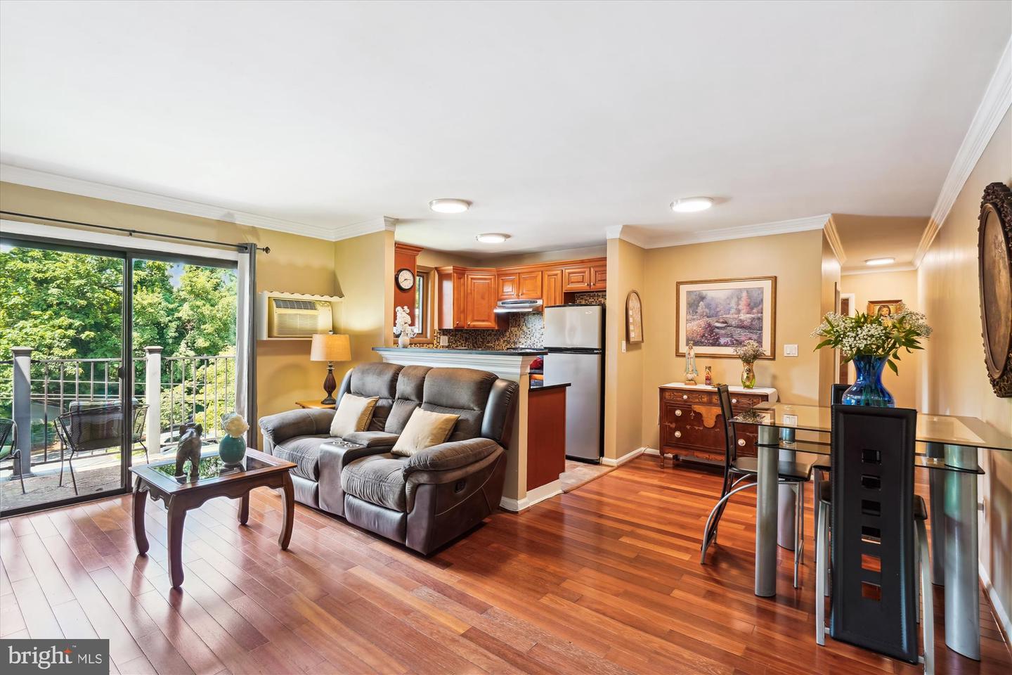 2844 ANNANDALE RD #316, FALLS CHURCH, Virginia 22042, 2 Bedrooms Bedrooms, ,1 BathroomBathrooms,Residential,For sale,2844 ANNANDALE RD #316,VAFX2255258 MLS # VAFX2255258