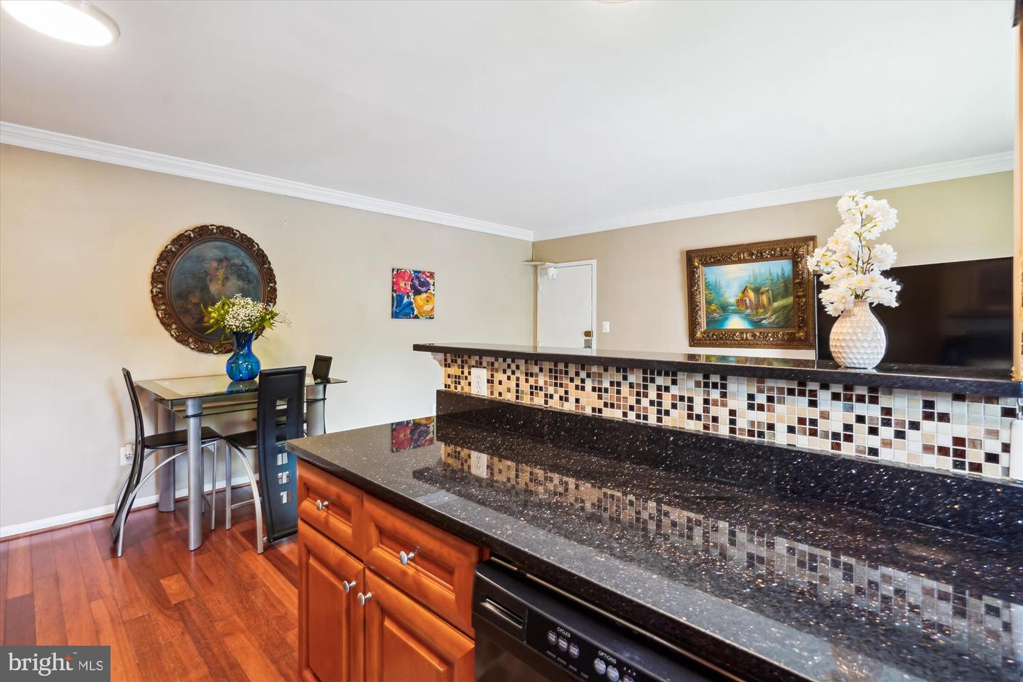 2844 ANNANDALE RD #316, FALLS CHURCH, Virginia 22042, 2 Bedrooms Bedrooms, ,1 BathroomBathrooms,Residential,For sale,2844 ANNANDALE RD #316,VAFX2255258 MLS # VAFX2255258