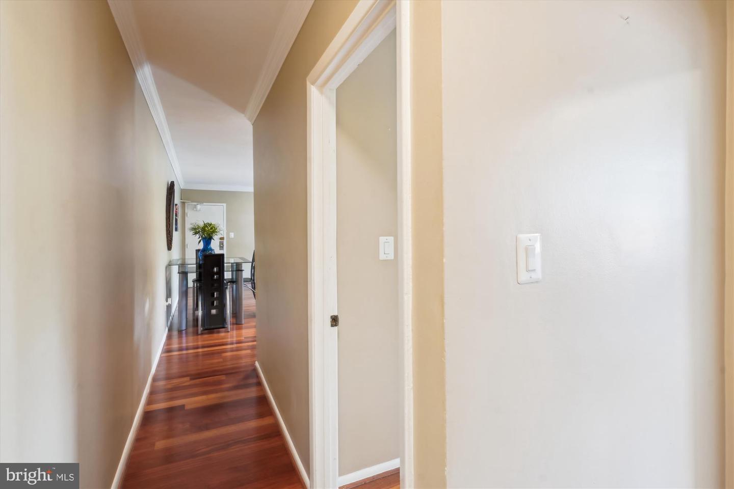 2844 ANNANDALE RD #316, FALLS CHURCH, Virginia 22042, 2 Bedrooms Bedrooms, ,1 BathroomBathrooms,Residential,For sale,2844 ANNANDALE RD #316,VAFX2255258 MLS # VAFX2255258