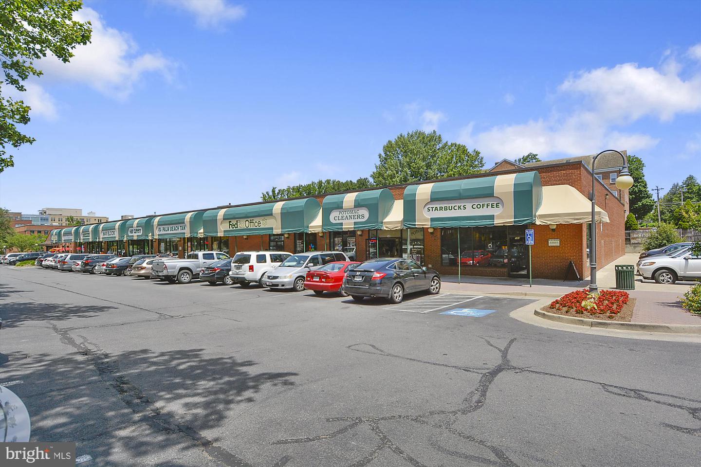 2844 ANNANDALE RD #316, FALLS CHURCH, Virginia 22042, 2 Bedrooms Bedrooms, ,1 BathroomBathrooms,Residential,For sale,2844 ANNANDALE RD #316,VAFX2255258 MLS # VAFX2255258