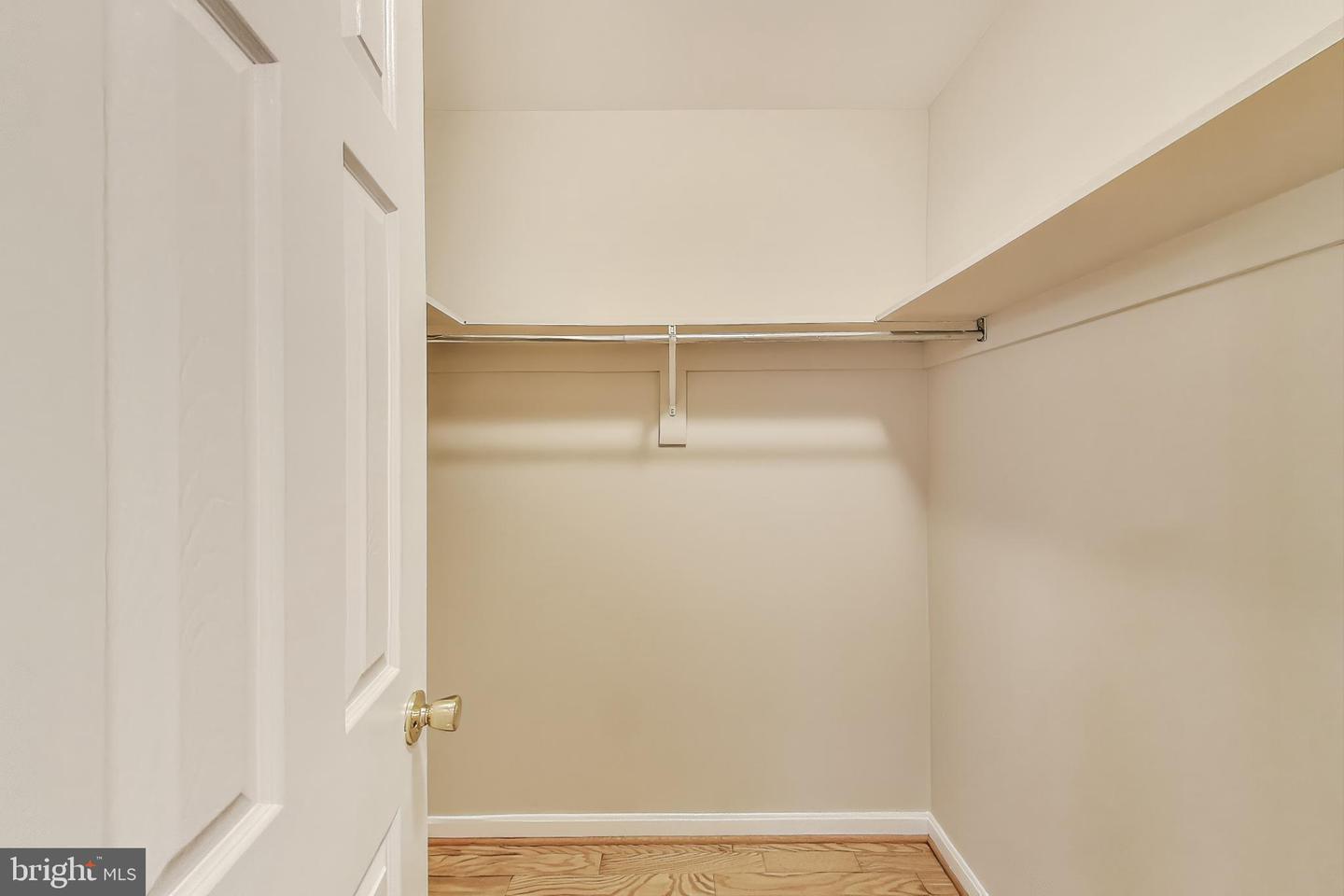 12654 .DARA. #102, WOODBRIDGE, Virginia 22192, 2 Bedrooms Bedrooms, ,1 BathroomBathrooms,Residential,For sale,12654 .DARA. #102,VAPW2099142 MLS # VAPW2099142