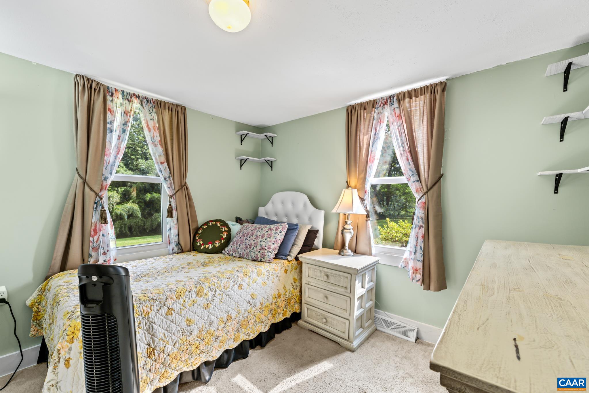 304 MARTIN KINGS RD, CHARLOTTESVILLE, Virginia 22902, 2 Bedrooms Bedrooms, ,1 BathroomBathrooms,Residential,304 MARTIN KINGS RD,666529 MLS # 666529