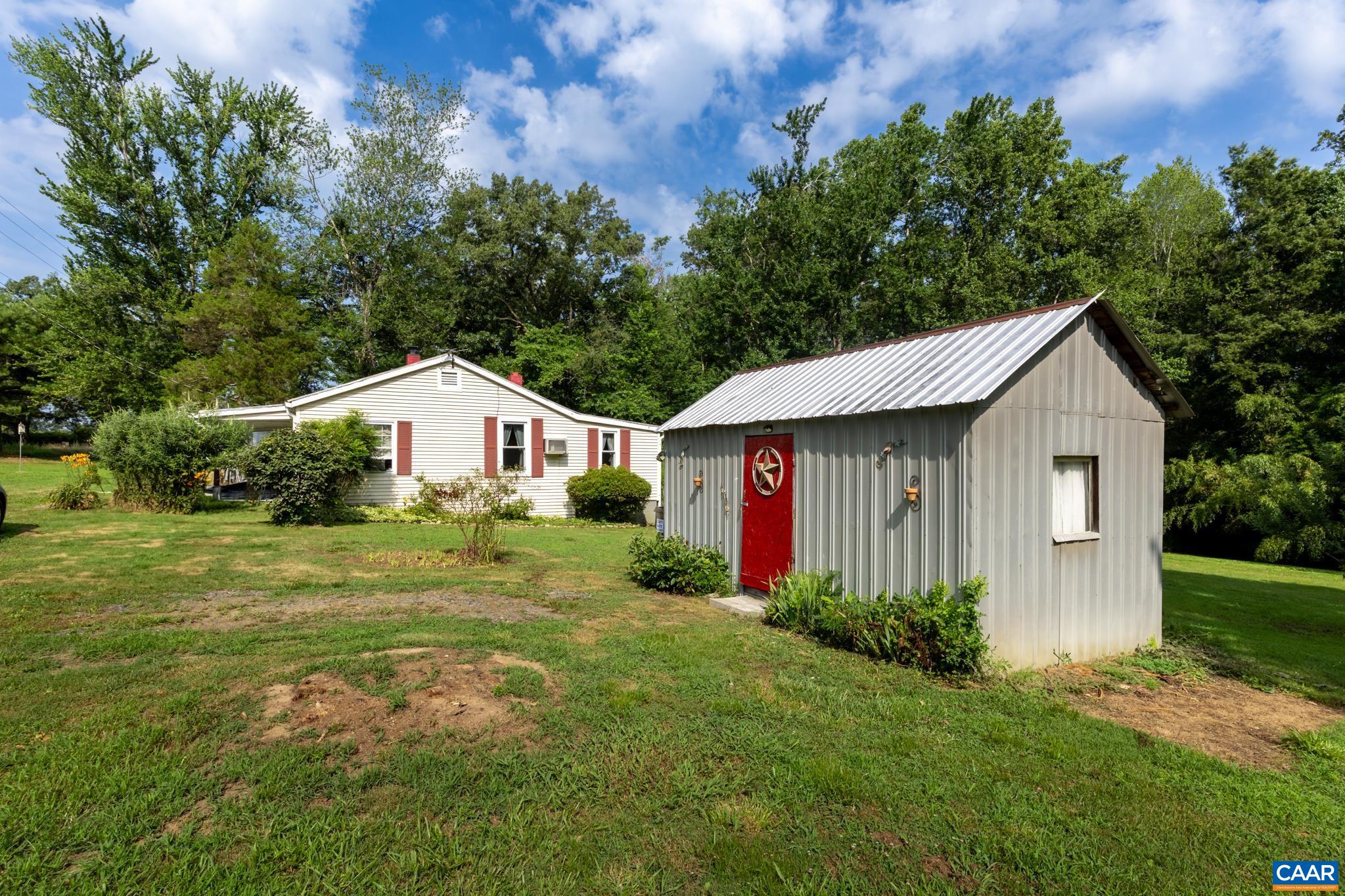 304 MARTIN KINGS RD, CHARLOTTESVILLE, Virginia 22902, 2 Bedrooms Bedrooms, ,1 BathroomBathrooms,Residential,304 MARTIN KINGS RD,666529 MLS # 666529
