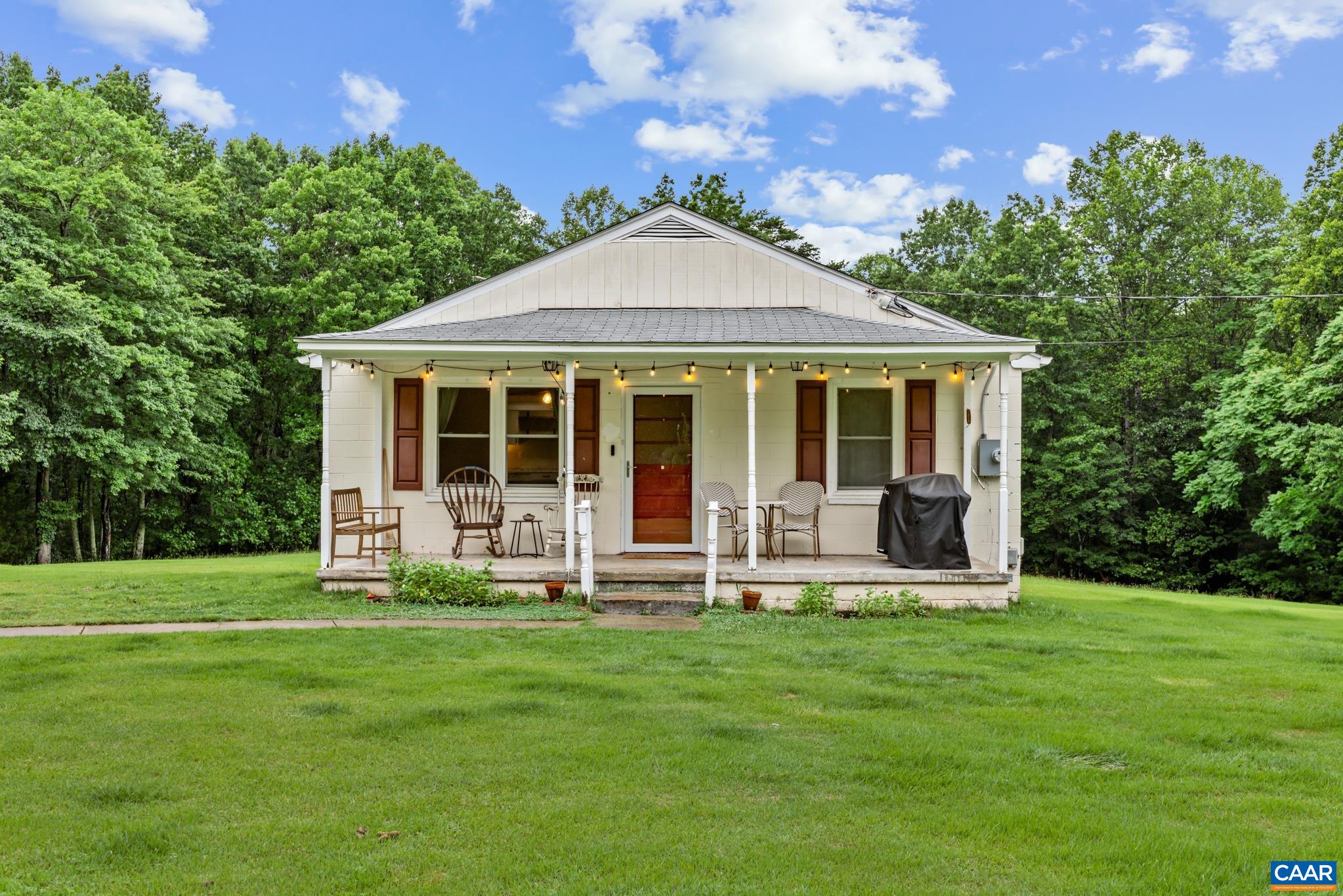 894 DOBBY CREEK RD, SCOTTSVILLE, Virginia 24590, 2 Bedrooms Bedrooms, ,1 BathroomBathrooms,Residential,894 DOBBY CREEK RD,666580 MLS # 666580