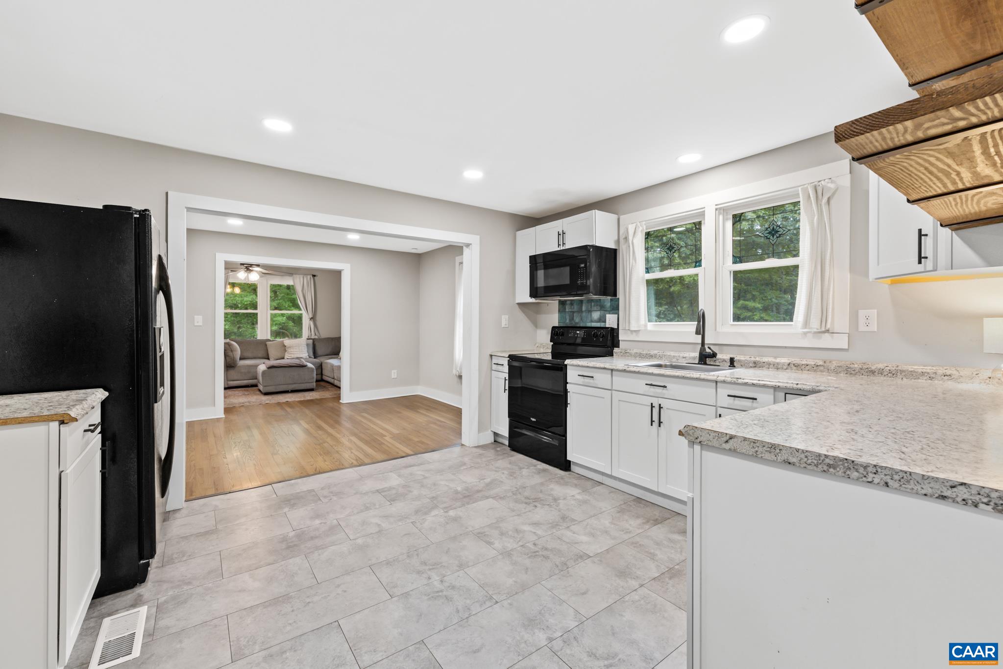 894 DOBBY CREEK RD, SCOTTSVILLE, Virginia 24590, 2 Bedrooms Bedrooms, ,1 BathroomBathrooms,Residential,894 DOBBY CREEK RD,666580 MLS # 666580