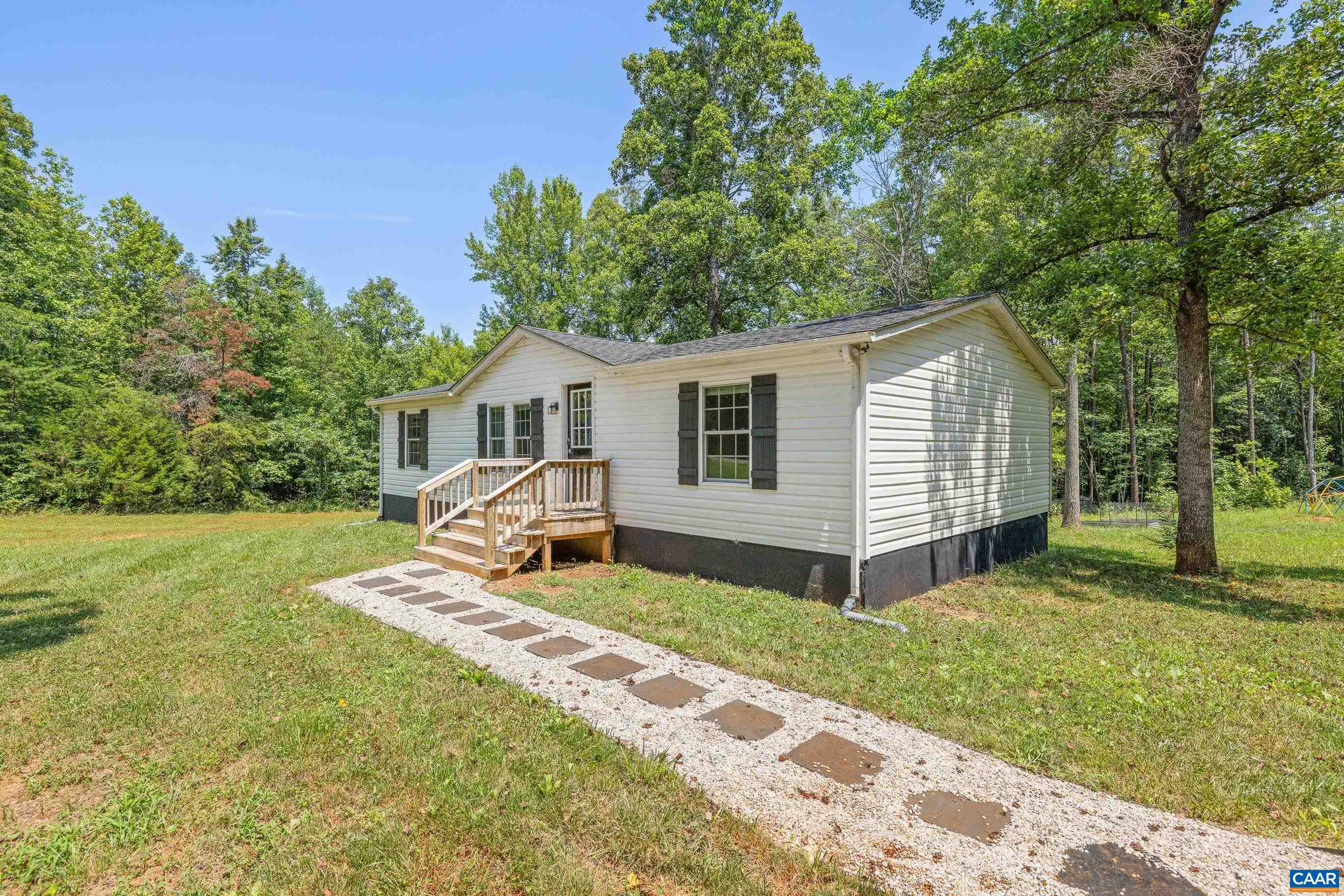 5998 COMMUNITY HOUSE RD, COLUMBIA, Virginia 23038, 3 Bedrooms Bedrooms, ,2 BathroomsBathrooms,Residential,5998 COMMUNITY HOUSE RD,666663 MLS # 666663
