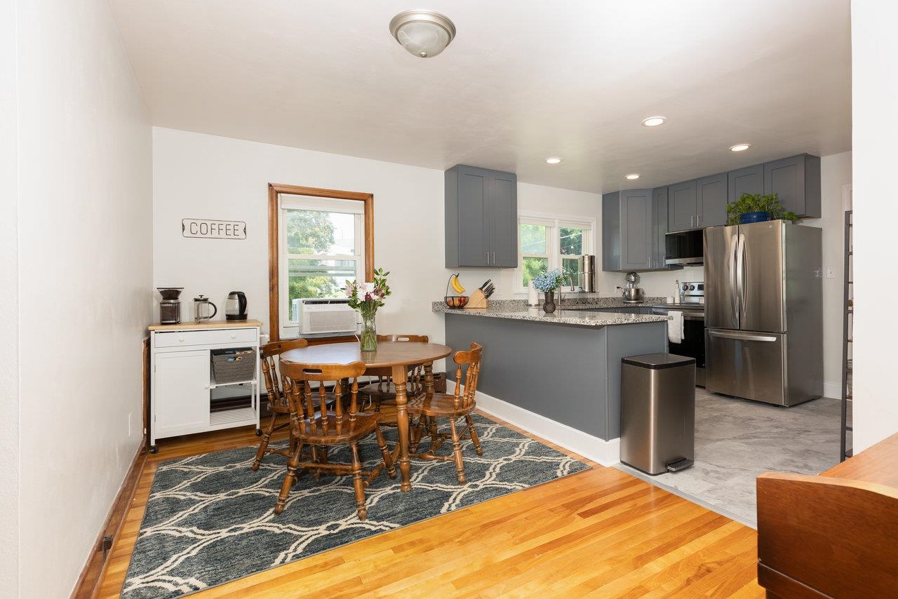 122 FRASER LN, STAUNTON, Virginia 24401, 2 Bedrooms Bedrooms, ,1 BathroomBathrooms,Residential,122 FRASER LN,666673 MLS # 666673