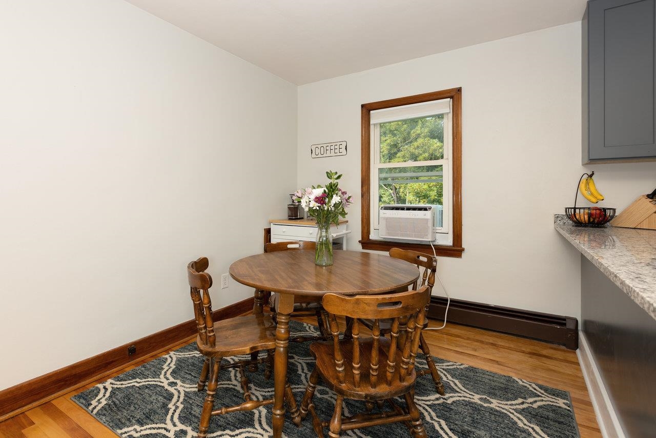 122 FRASER LN, STAUNTON, Virginia 24401, 2 Bedrooms Bedrooms, ,1 BathroomBathrooms,Residential,122 FRASER LN,666673 MLS # 666673