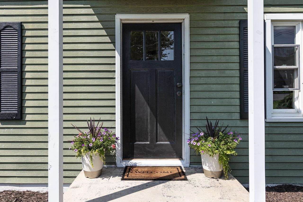 122 FRASER LN, STAUNTON, Virginia 24401, 2 Bedrooms Bedrooms, ,1 BathroomBathrooms,Residential,122 FRASER LN,666673 MLS # 666673
