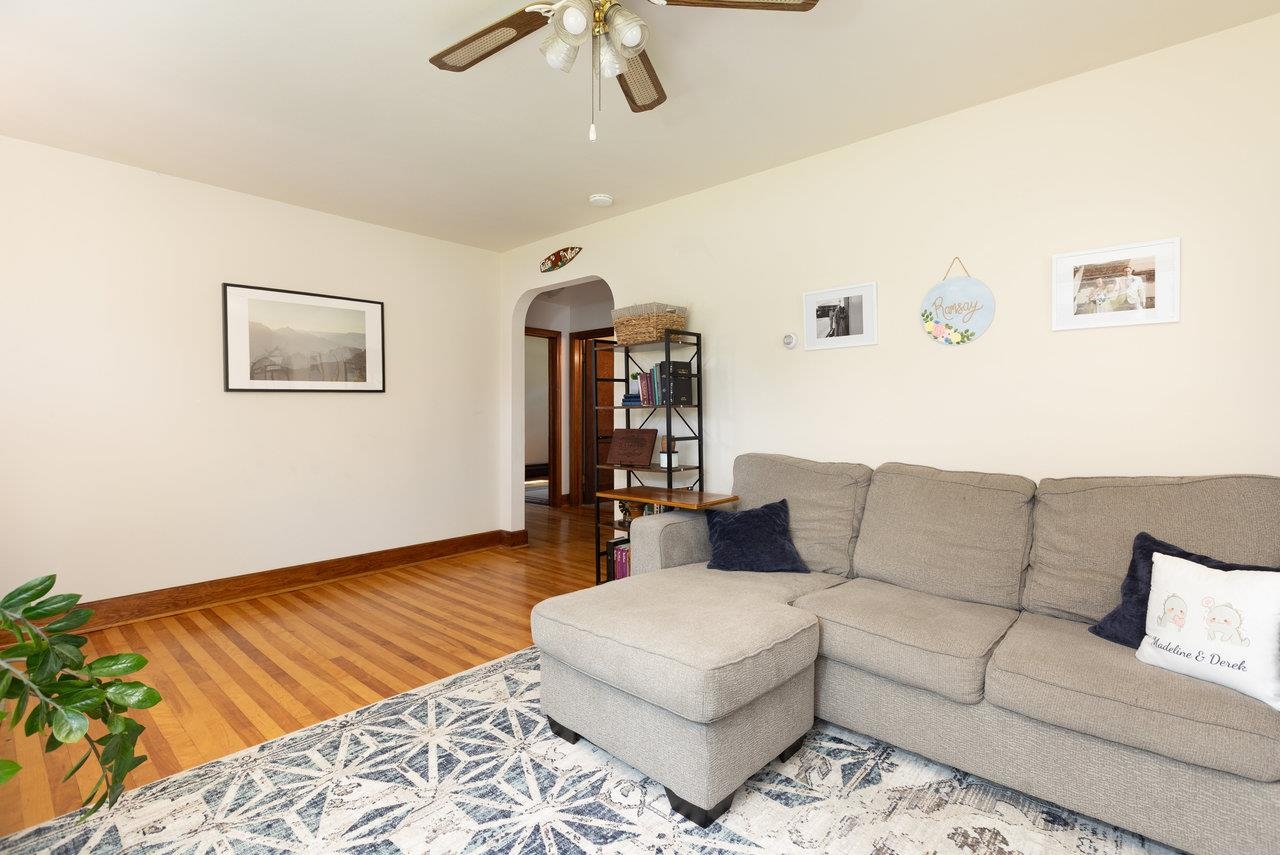 122 FRASER LN, STAUNTON, Virginia 24401, 2 Bedrooms Bedrooms, ,1 BathroomBathrooms,Residential,122 FRASER LN,666673 MLS # 666673