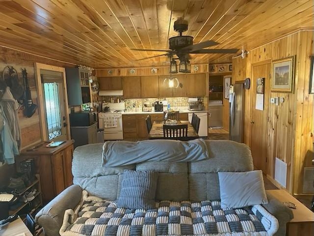 1063 HIGH VALLEY DR, MONTEREY, Virginia 24465, 2 Bedrooms Bedrooms, ,2 BathroomsBathrooms,Residential,1063 HIGH VALLEY DR,666674 MLS # 666674