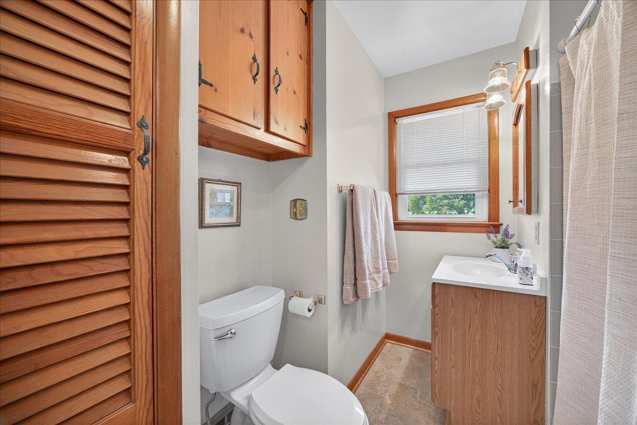 2421 MT VERNON ST, WAYNESBORO, Virginia 22980, 4 Bedrooms Bedrooms, ,2 BathroomsBathrooms,Residential,2421 MT VERNON ST,666675 MLS # 666675