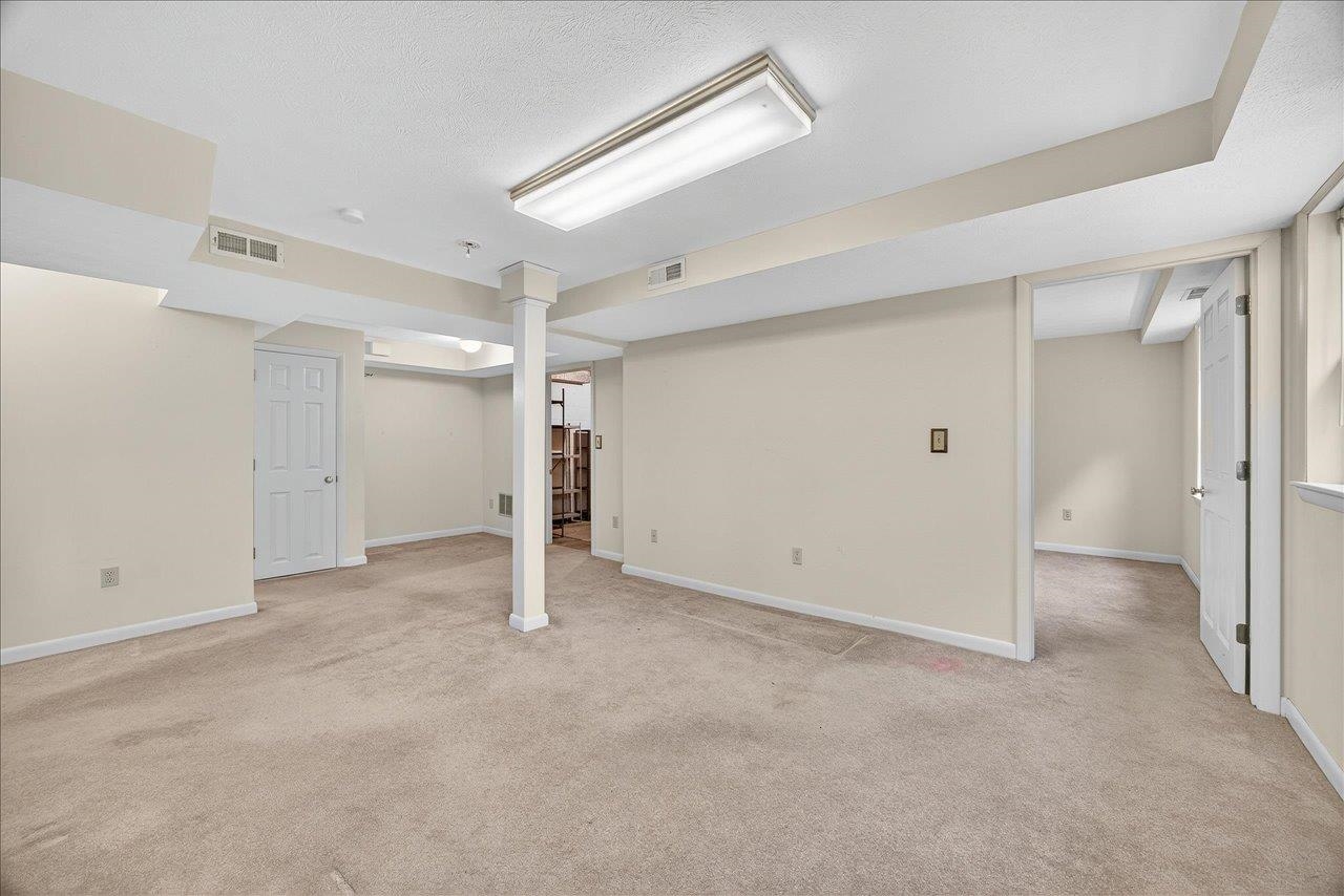 2421 MT VERNON ST, WAYNESBORO, Virginia 22980, 4 Bedrooms Bedrooms, ,2 BathroomsBathrooms,Residential,2421 MT VERNON ST,666675 MLS # 666675