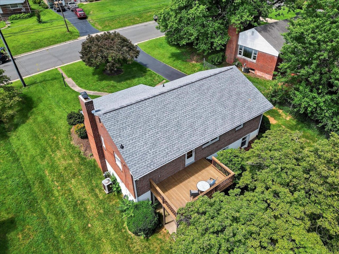 2421 MT VERNON ST, WAYNESBORO, Virginia 22980, 4 Bedrooms Bedrooms, ,2 BathroomsBathrooms,Residential,2421 MT VERNON ST,666675 MLS # 666675