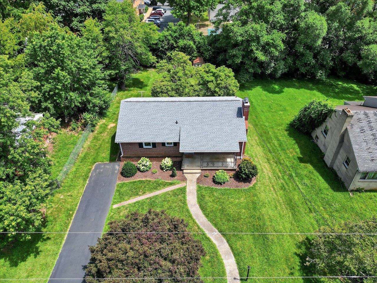 2421 MT VERNON ST, WAYNESBORO, Virginia 22980, 4 Bedrooms Bedrooms, ,2 BathroomsBathrooms,Residential,2421 MT VERNON ST,666675 MLS # 666675
