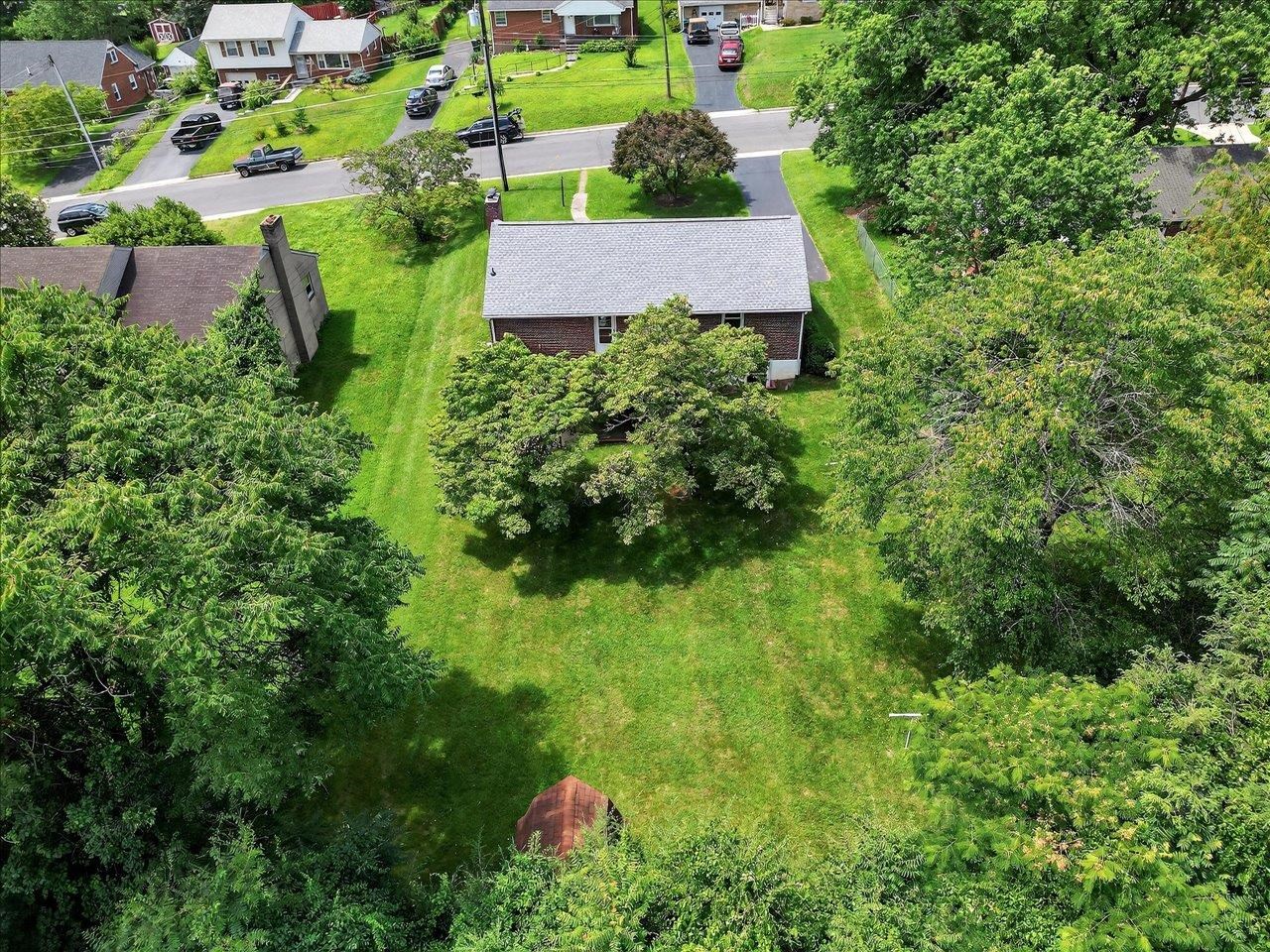 2421 MT VERNON ST, WAYNESBORO, Virginia 22980, 4 Bedrooms Bedrooms, ,2 BathroomsBathrooms,Residential,2421 MT VERNON ST,666675 MLS # 666675