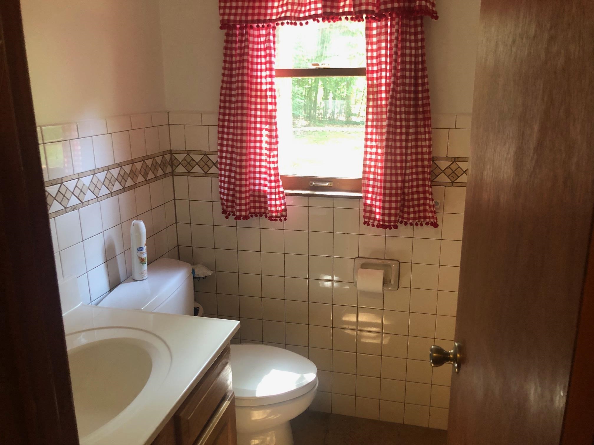 109 COOPER DR, STUARTS DRAFT, Virginia 24477, 4 Bedrooms Bedrooms, ,2 BathroomsBathrooms,Residential,Thompson,109 COOPER DR,666676 MLS # 666676