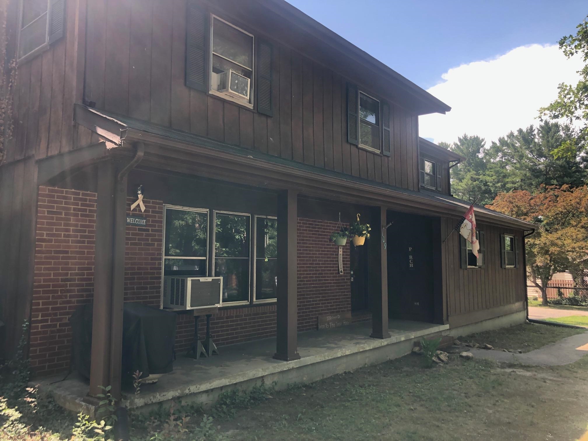 109 COOPER DR, STUARTS DRAFT, Virginia 24477, 4 Bedrooms Bedrooms, ,2 BathroomsBathrooms,Residential,Thompson,109 COOPER DR,666676 MLS # 666676