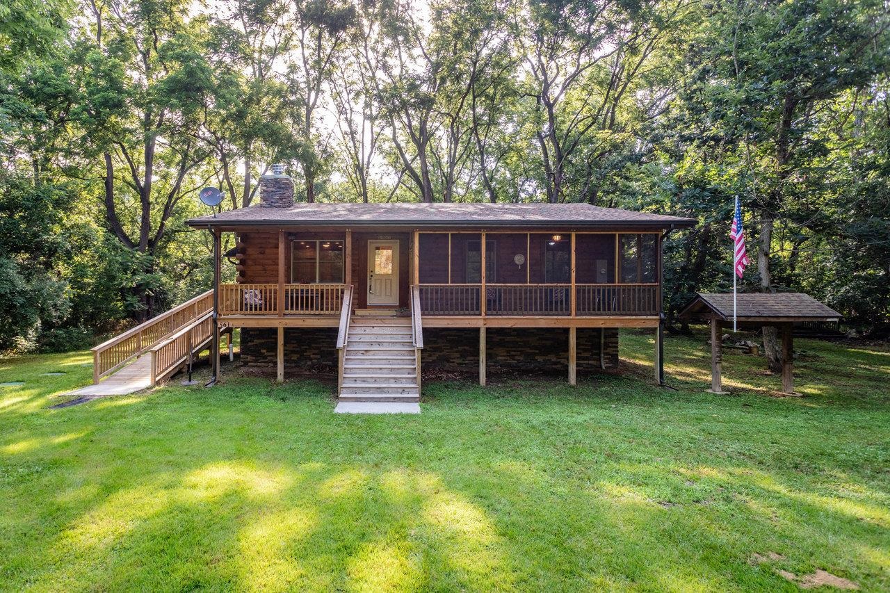 561 RIVER VIEW DR, SHENANDOAH, Virginia 22849, 2 Bedrooms Bedrooms, ,1 BathroomBathrooms,Residential,561 RIVER VIEW DR,666677 MLS # 666677