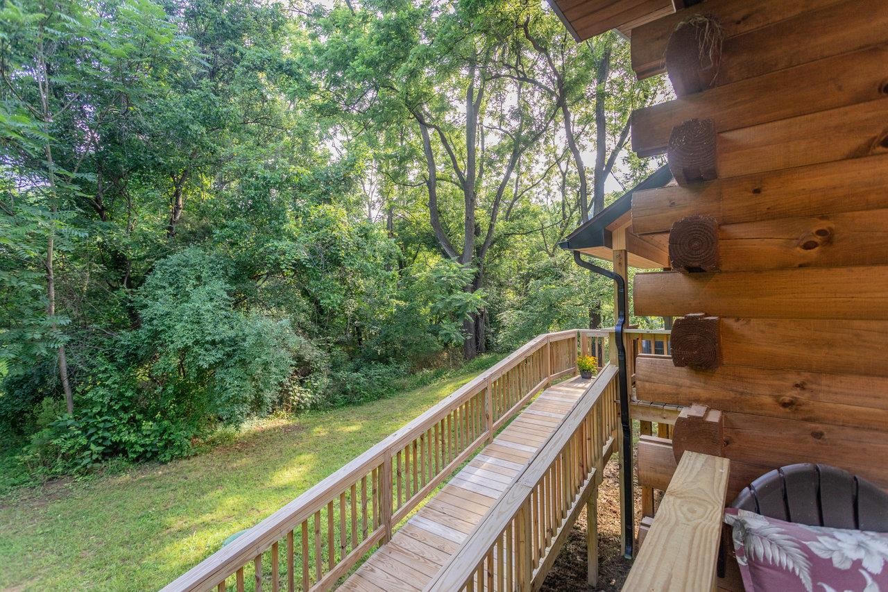 561 RIVER VIEW DR, SHENANDOAH, Virginia 22849, 2 Bedrooms Bedrooms, ,1 BathroomBathrooms,Residential,561 RIVER VIEW DR,666677 MLS # 666677