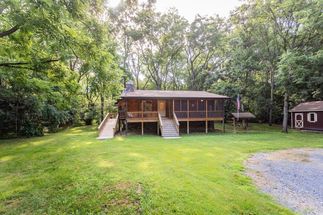 561 RIVER VIEW DR, SHENANDOAH, Virginia 22849, 2 Bedrooms Bedrooms, ,1 BathroomBathrooms,Residential,561 RIVER VIEW DR,666677 MLS # 666677