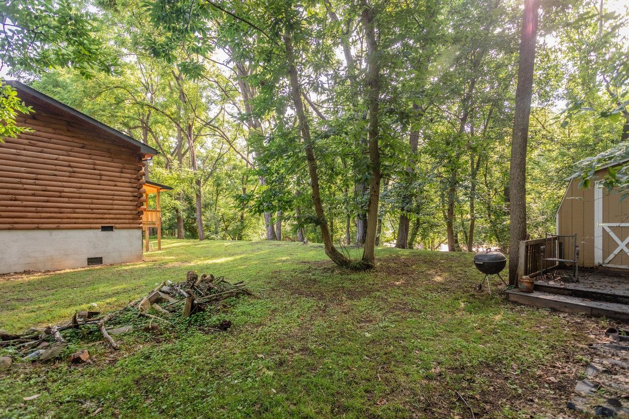 561 RIVER VIEW DR, SHENANDOAH, Virginia 22849, 2 Bedrooms Bedrooms, ,1 BathroomBathrooms,Residential,561 RIVER VIEW DR,666677 MLS # 666677