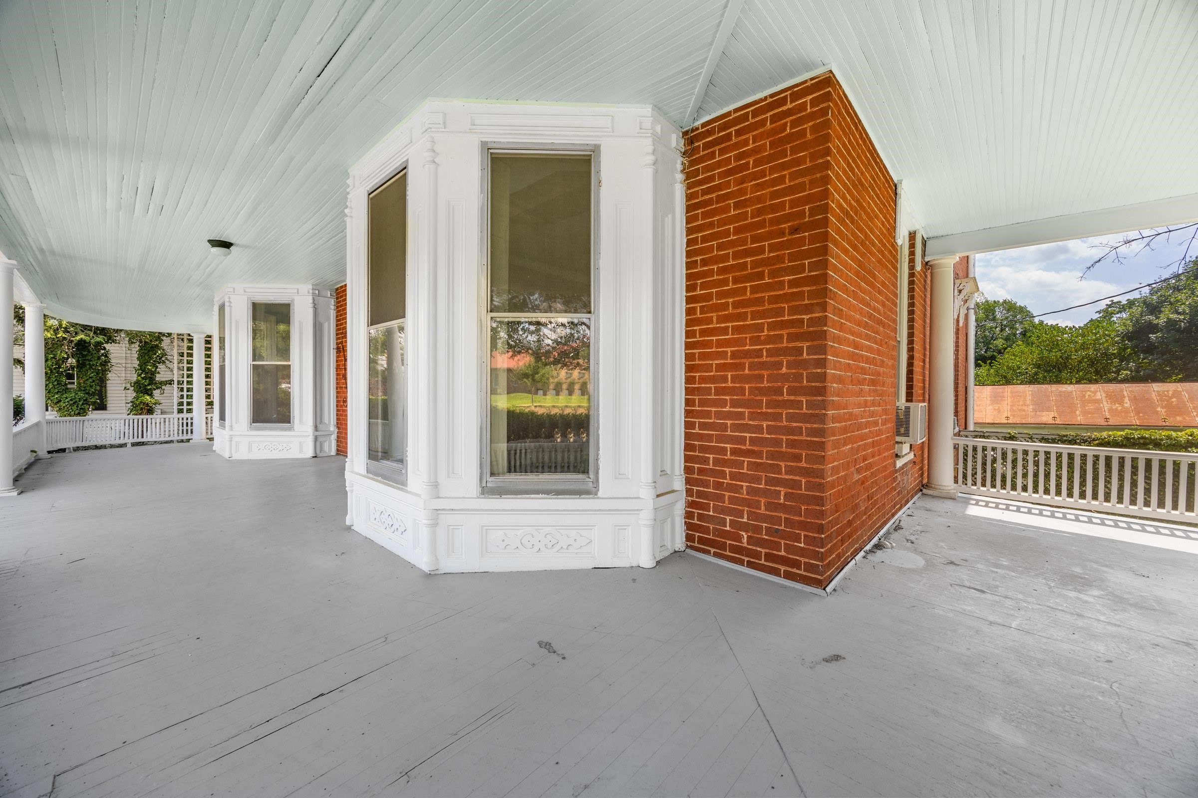 133 S MUHLENBERG ST, WOODSTOCK, Virginia 22664, 5 Bedrooms Bedrooms, ,3 BathroomsBathrooms,Residential,133 S MUHLENBERG ST,666678 MLS # 666678