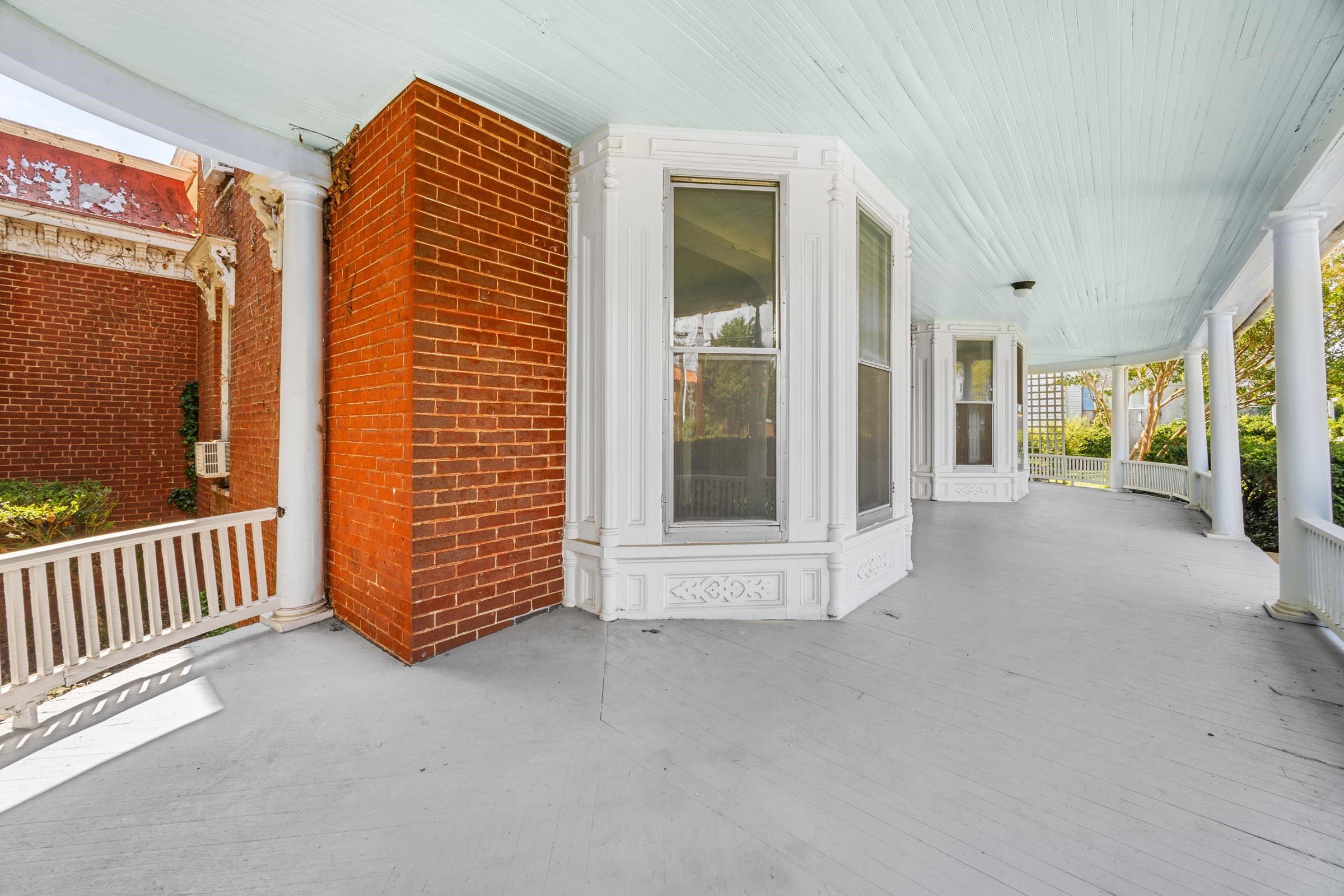 133 S MUHLENBERG ST, WOODSTOCK, Virginia 22664, 5 Bedrooms Bedrooms, ,3 BathroomsBathrooms,Residential,133 S MUHLENBERG ST,666678 MLS # 666678