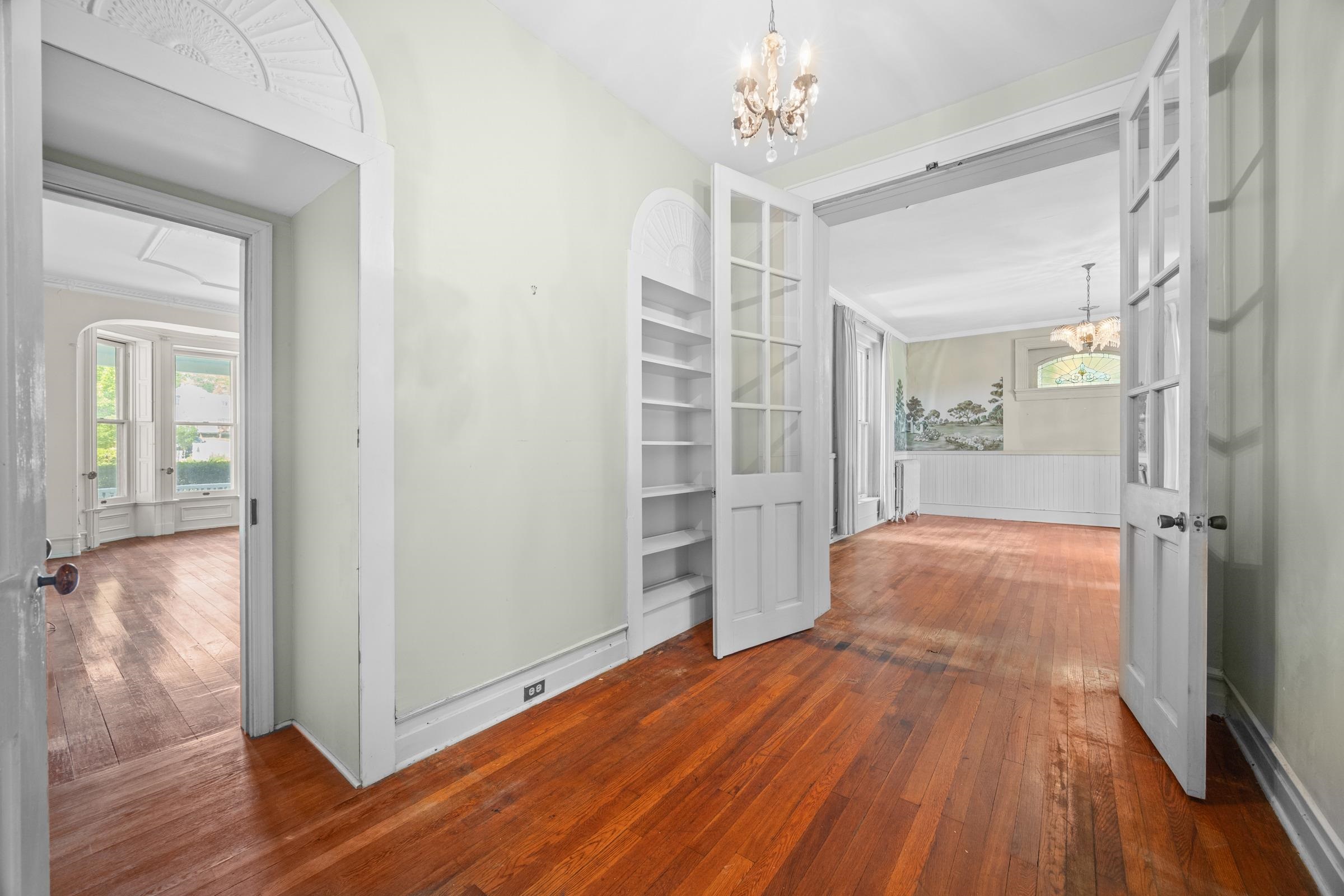 133 S MUHLENBERG ST, WOODSTOCK, Virginia 22664, 5 Bedrooms Bedrooms, ,3 BathroomsBathrooms,Residential,133 S MUHLENBERG ST,666678 MLS # 666678