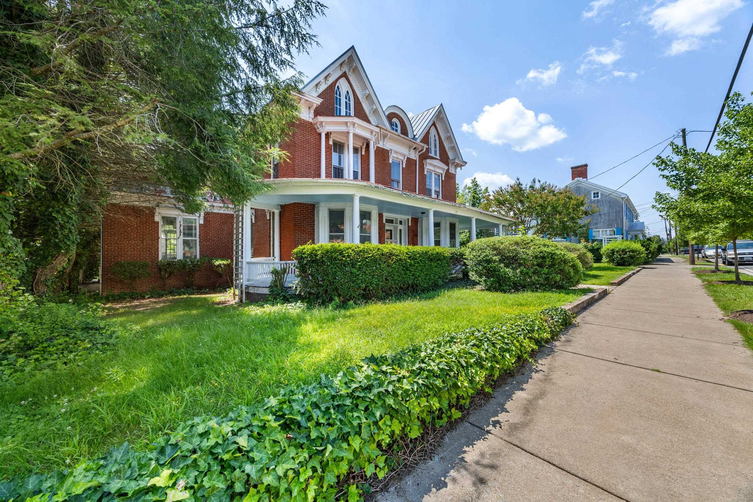 133 S MUHLENBERG ST, WOODSTOCK, Virginia 22664, 5 Bedrooms Bedrooms, ,3 BathroomsBathrooms,Residential,133 S MUHLENBERG ST,666678 MLS # 666678