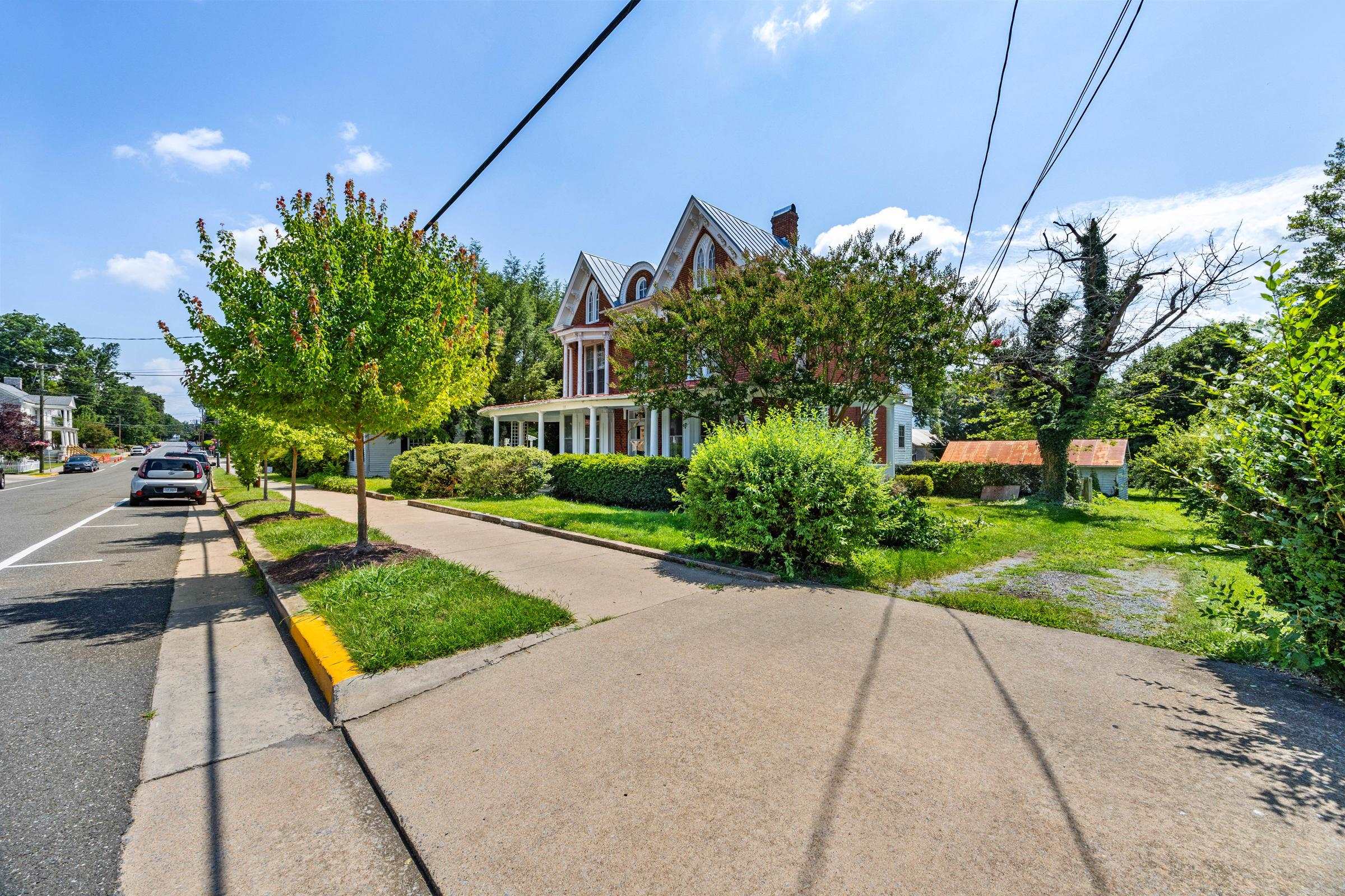133 S MUHLENBERG ST, WOODSTOCK, Virginia 22664, 5 Bedrooms Bedrooms, ,3 BathroomsBathrooms,Residential,133 S MUHLENBERG ST,666678 MLS # 666678