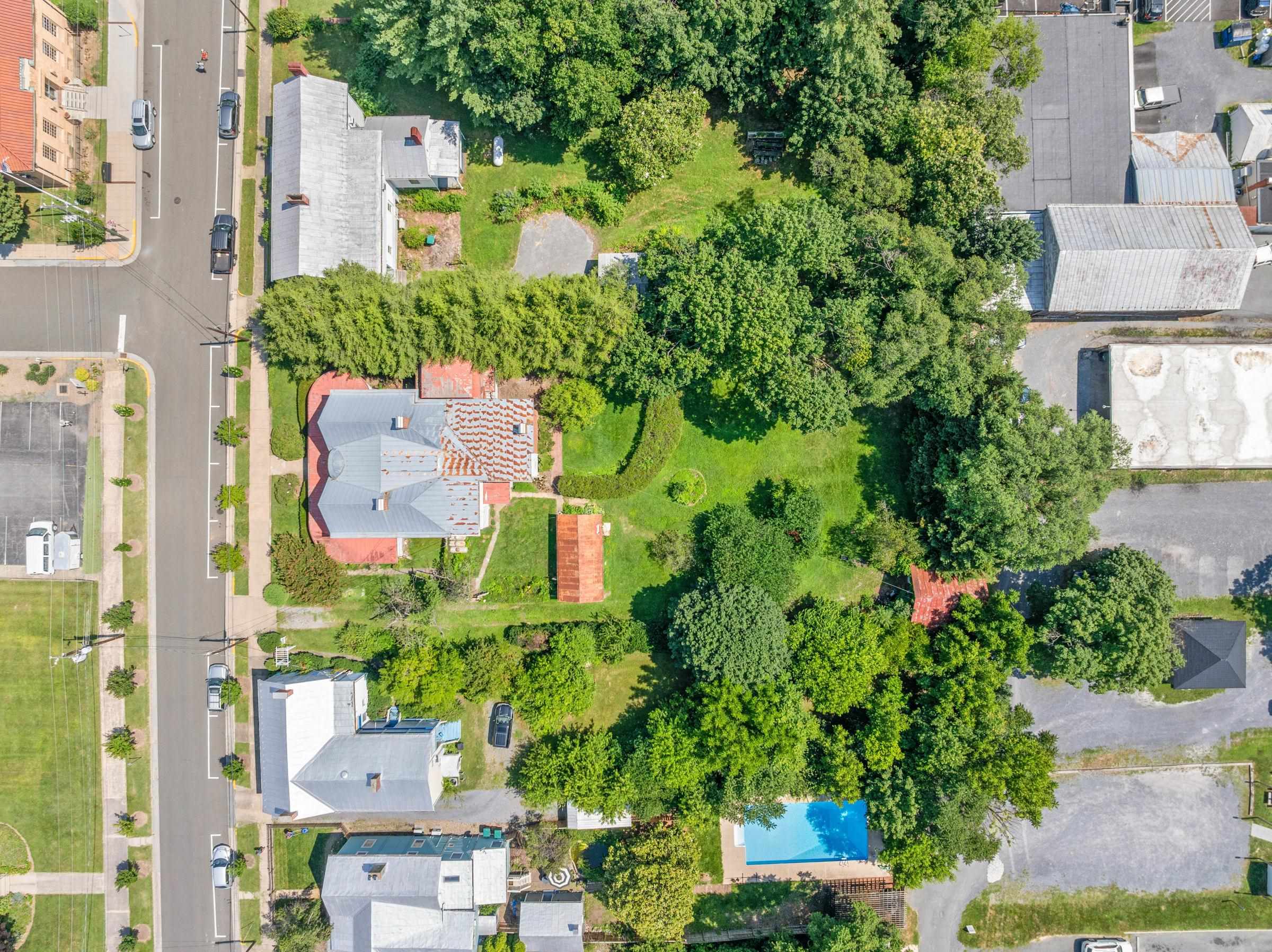 133 S MUHLENBERG ST, WOODSTOCK, Virginia 22664, 5 Bedrooms Bedrooms, ,3 BathroomsBathrooms,Residential,133 S MUHLENBERG ST,666678 MLS # 666678