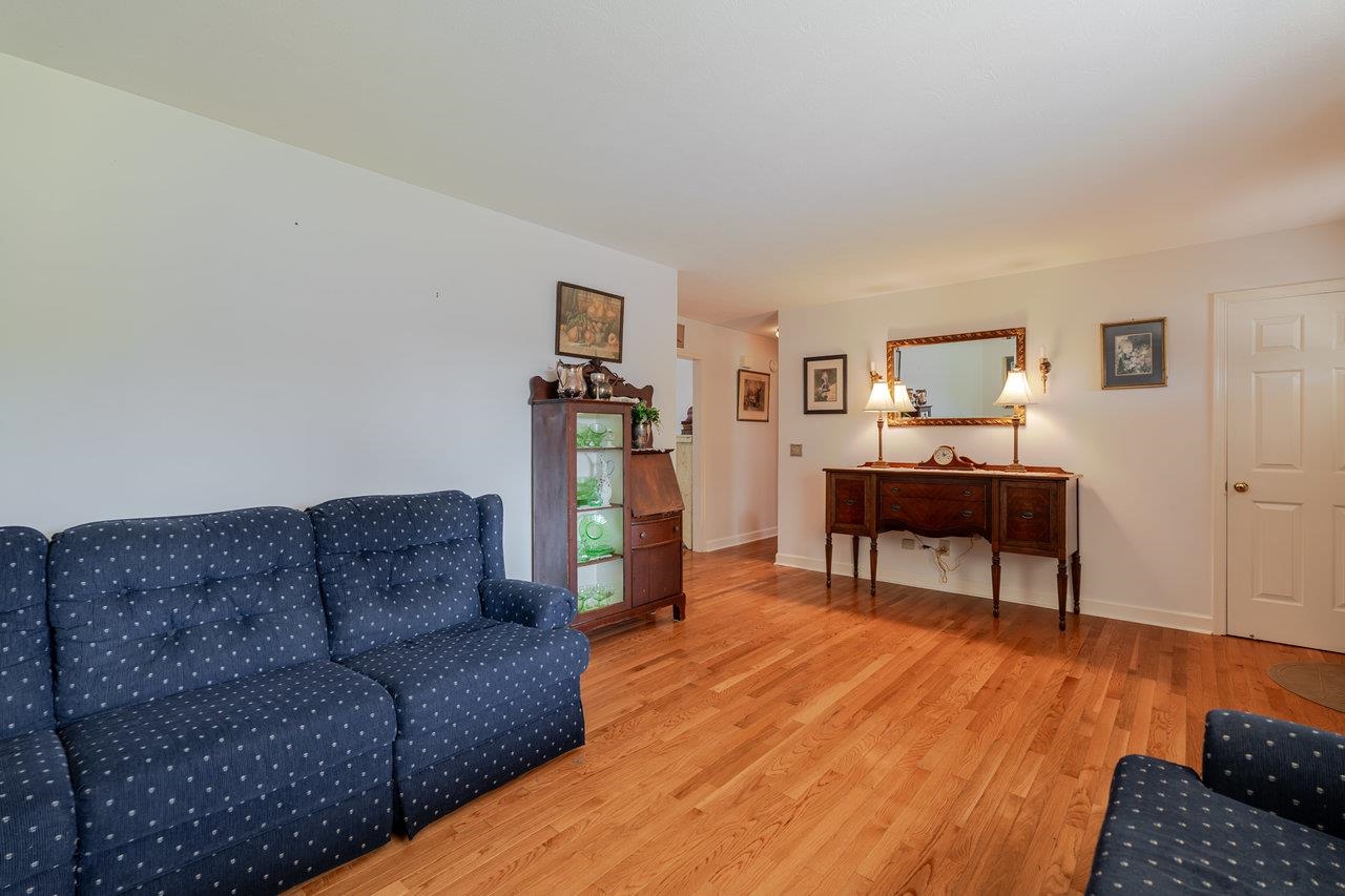 200 MILLER DR, BRIDGEWATER, Virginia 22812, 3 Bedrooms Bedrooms, ,2 BathroomsBathrooms,Residential,200 MILLER DR,666679 MLS # 666679